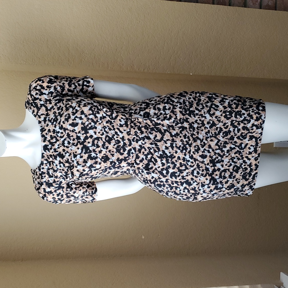 🆕️ BCBGeneration Animal Print Short Sleeve Fitted Mini Dress SIZE: 2